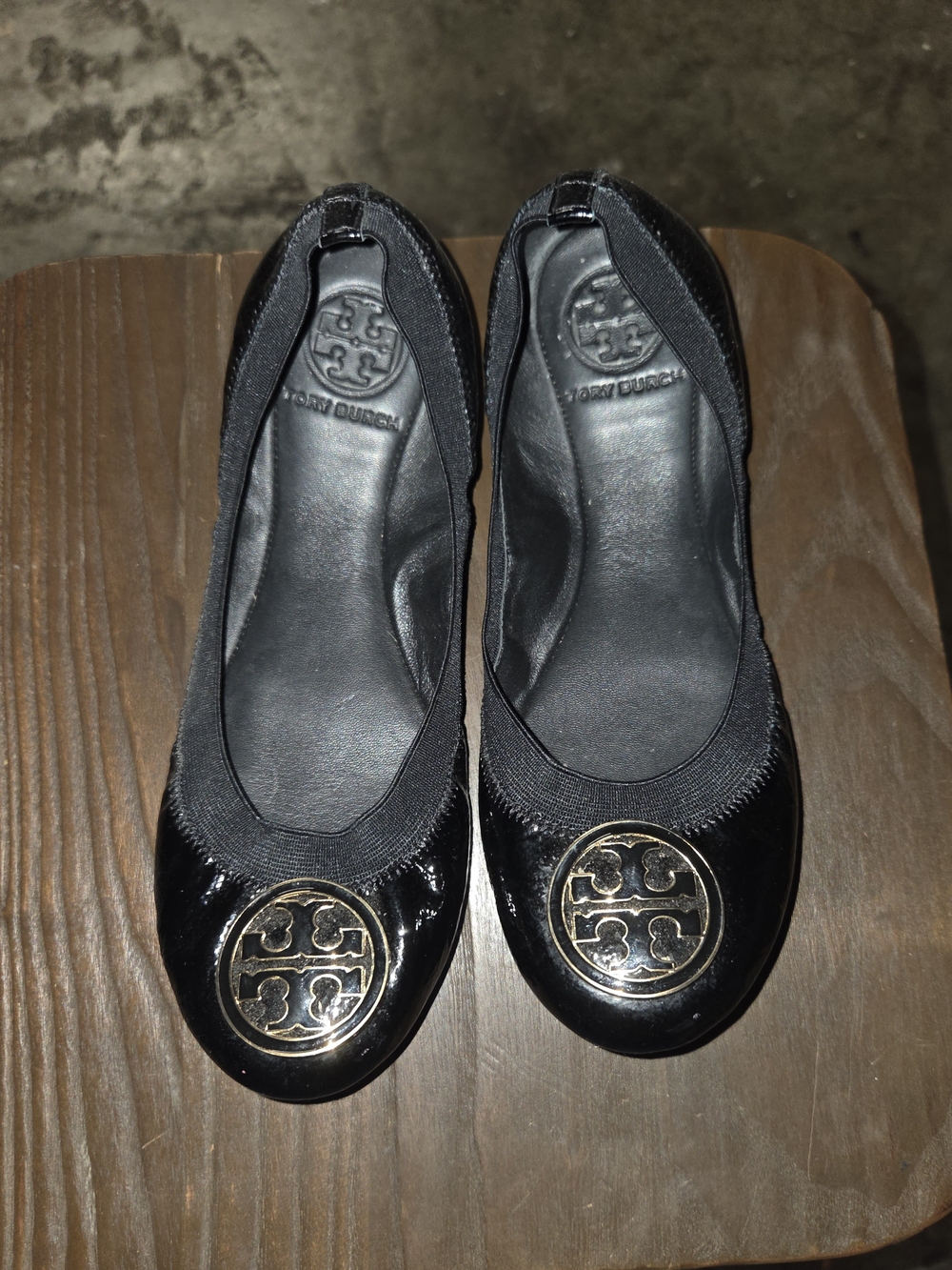 Tory Burch Black Patent Leather Logo Round-Toe Flats